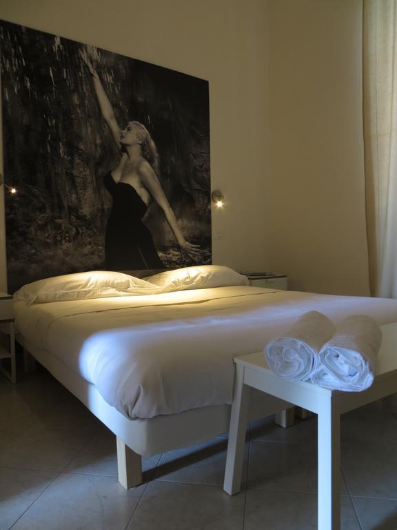 5 Rooms Affittacamere Civitavecchia Værelse billede