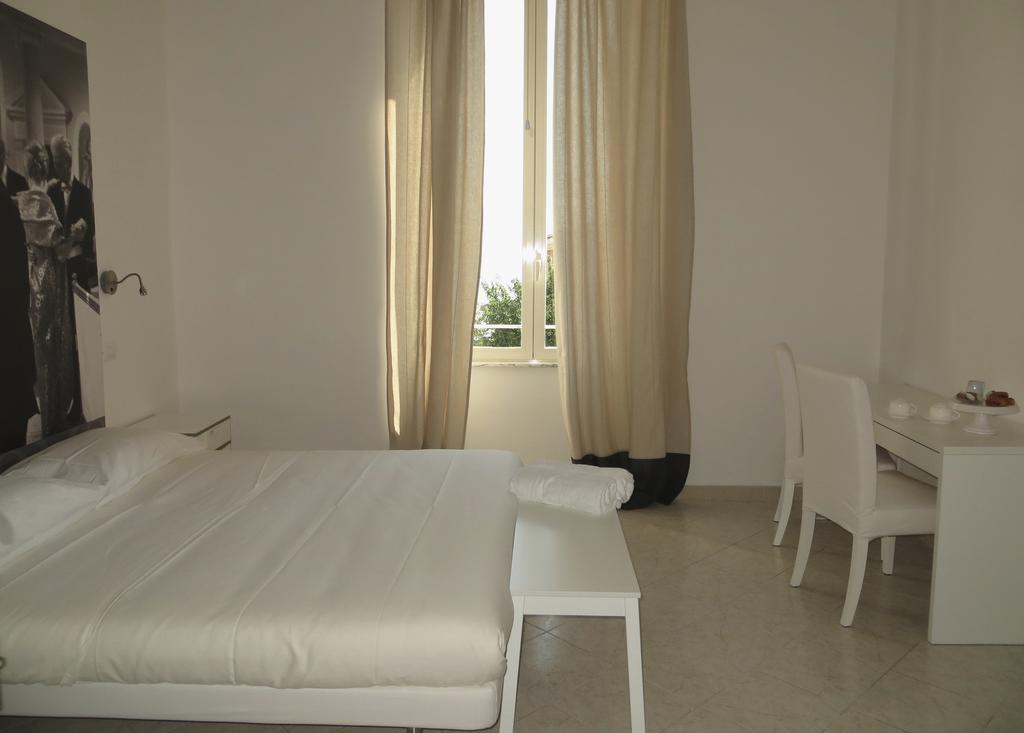 5 Rooms Affittacamere Civitavecchia Værelse billede