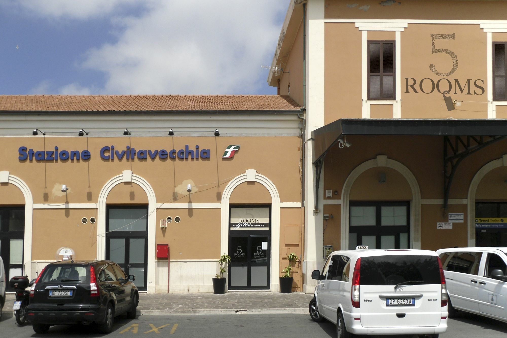 5 Rooms Affittacamere Civitavecchia Eksteriør billede